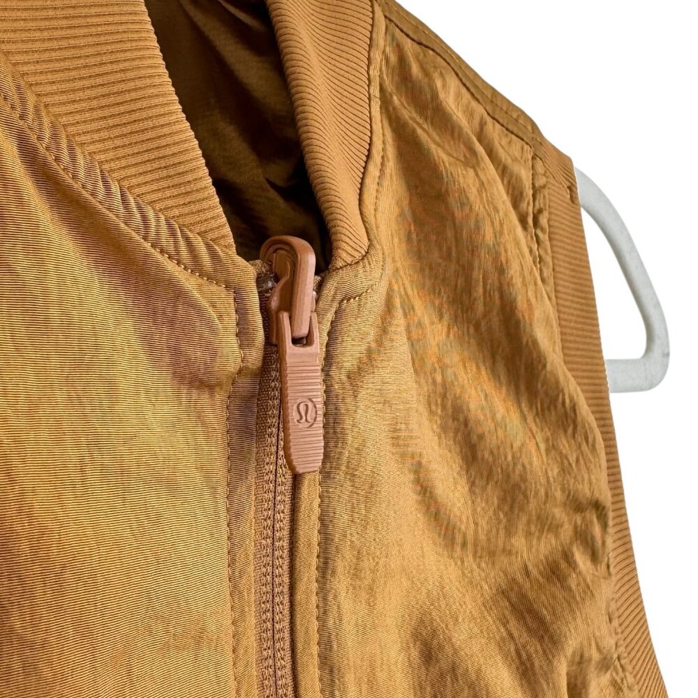 Lululemon | 2 | Non-Stop Bomber Vest | Athleisure | Activewear | Sporty | Travel - Picture 4 of 16